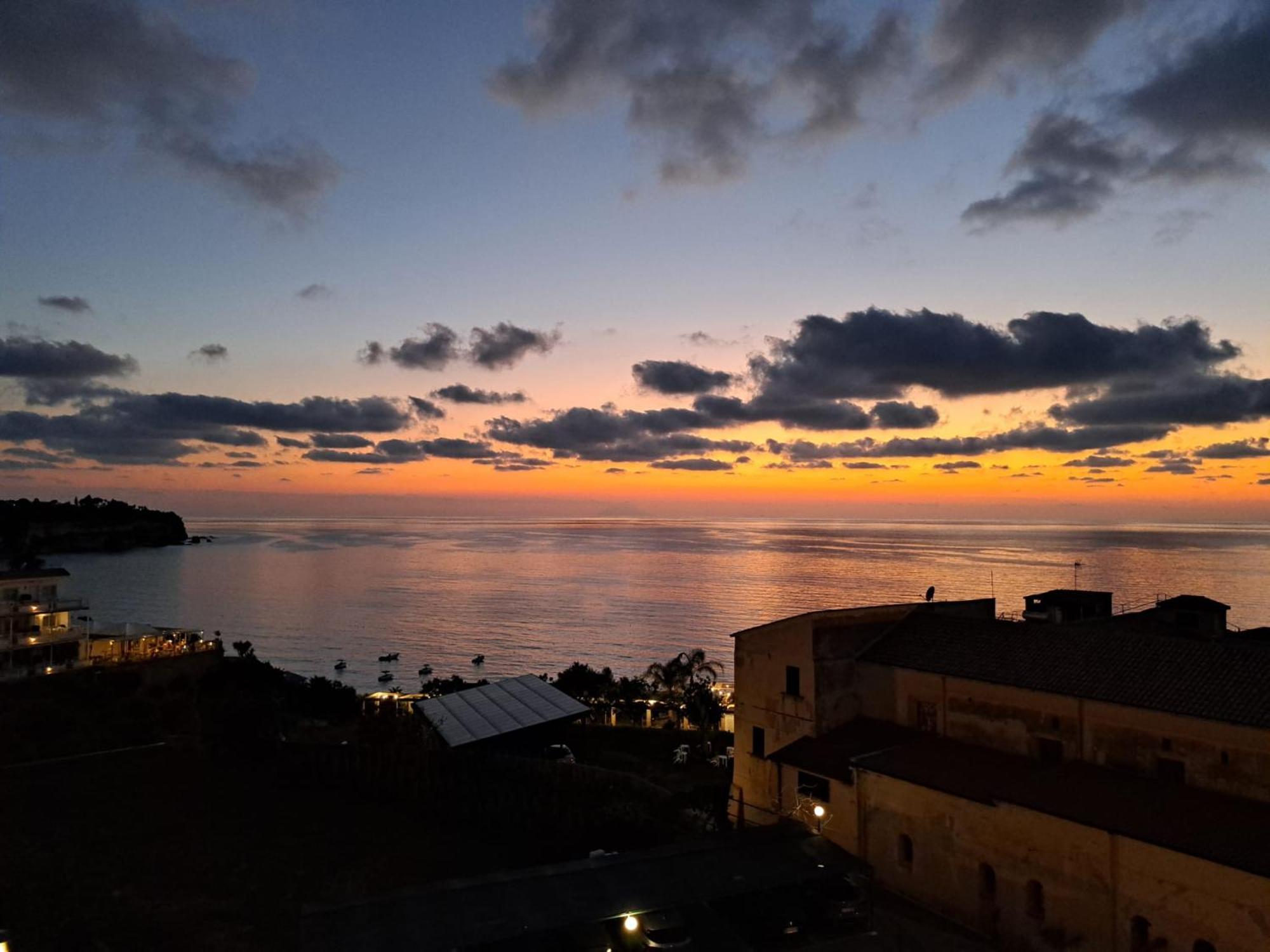 Appartement Tithouse Tropea Extérieur photo